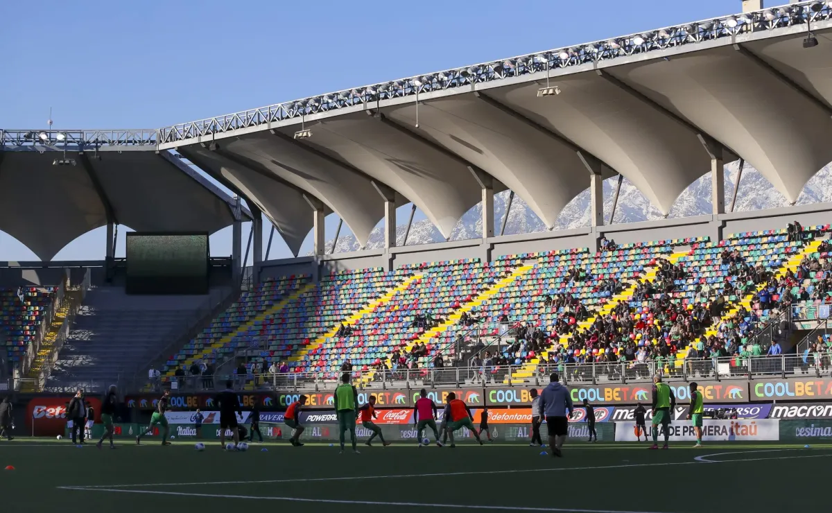 Bicentenario de La Florida: partido 50 con la Roja