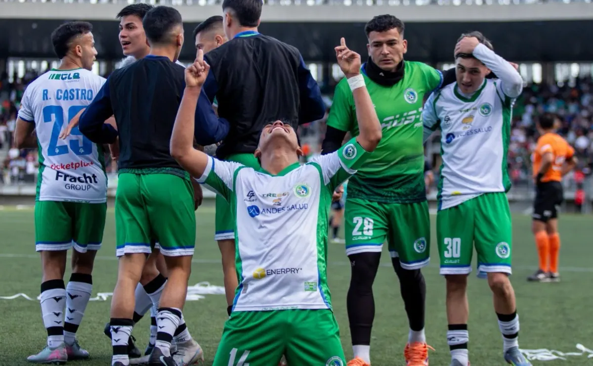 Deportes Puerto Montt vence a Osorno y asciende a la Primera B