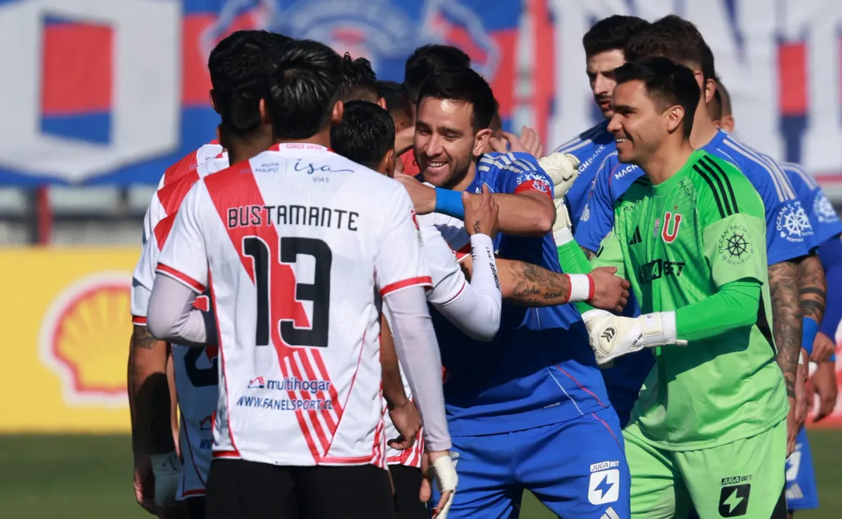 Fútbol chileno: Confirmados los dos primeros refuerzos para la temporada 2026