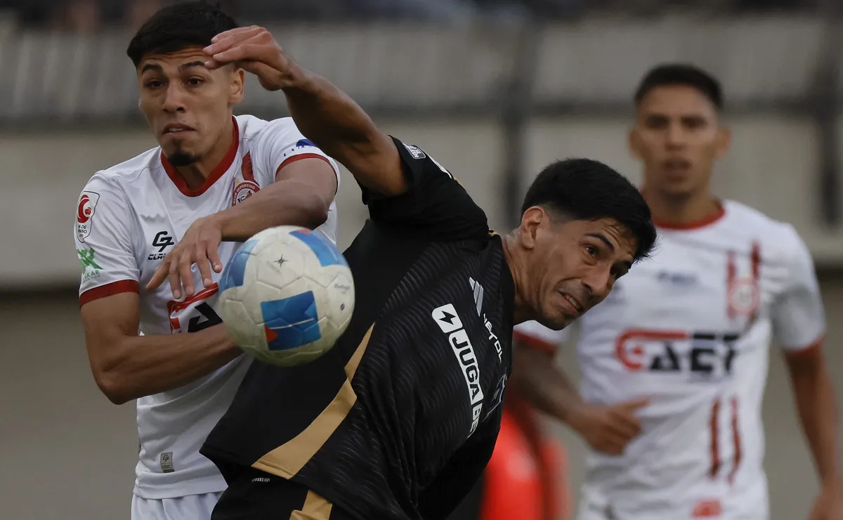 Santiago Wanderers cerca de fichar jugador de Colo Colo