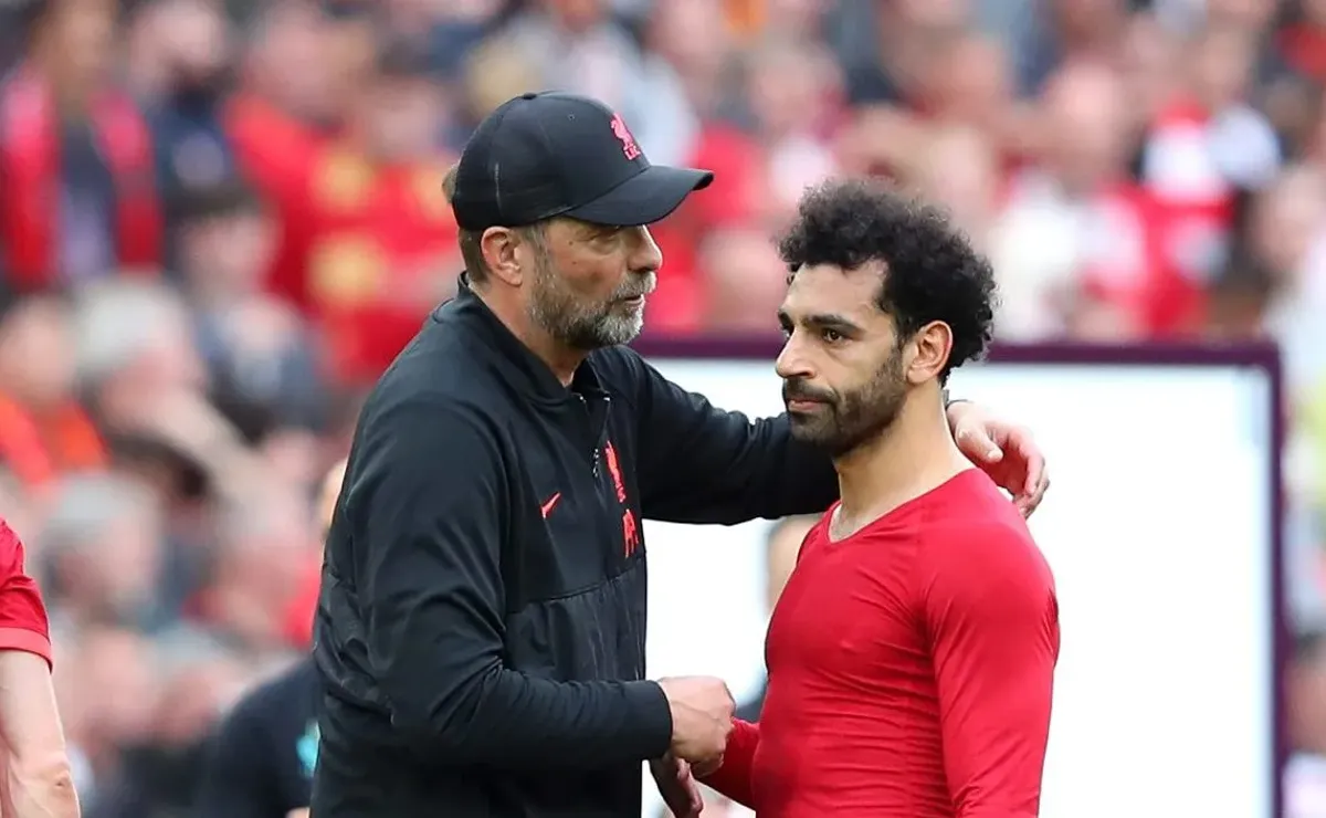 Klopp esclarece dúvida sobre permanência de Salah no Liverpool