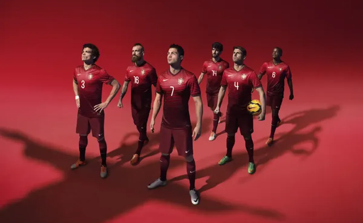 PORTUGAL NATIONAL TEAM 2014 HOME FOOTBALL SHIRT SOCCER JERSEY NIKE