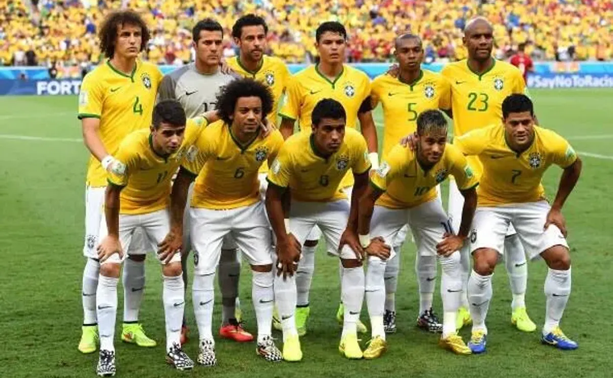 Brazil team picture football 2022 hi-res stock photography and images -  Alamy