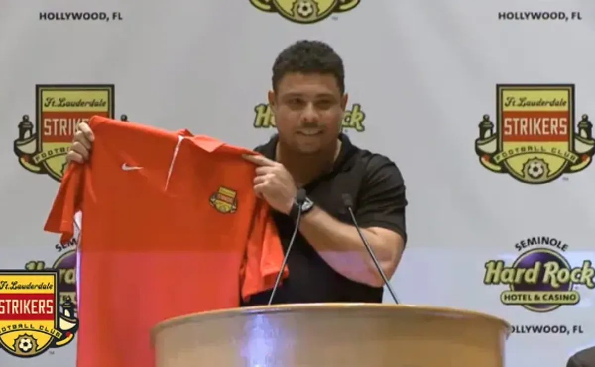 Brazil icon Ronaldo becomes minority owner of NASL's Fort Lauderdale  Strikers - Sports Illustrated