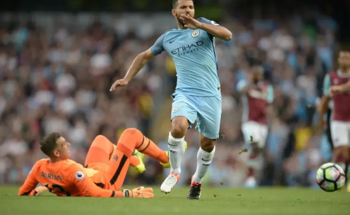 Steaua Bucharest vs Manchester City: Sergio Aguero hat-trick all but  secures Champions League place, The Independent