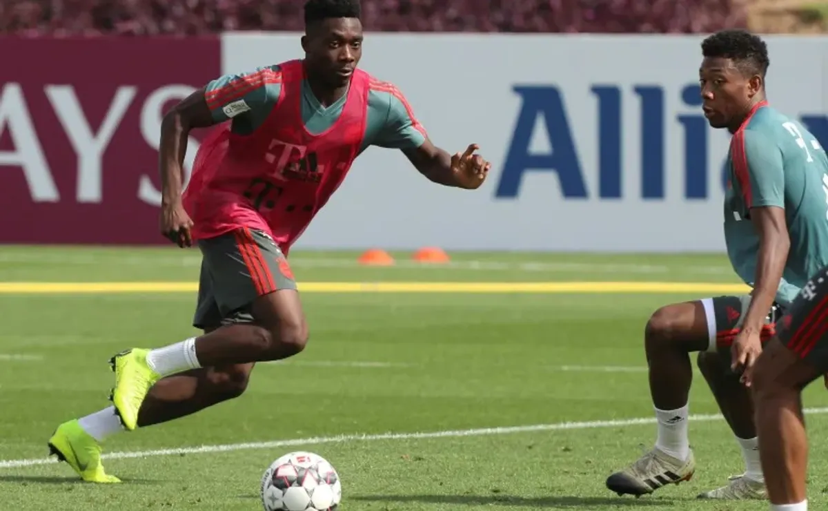 Why Bayern Munich star Alphonso Davies told Canada Soccer to stop selling  his shirts - Bavarian Football Works