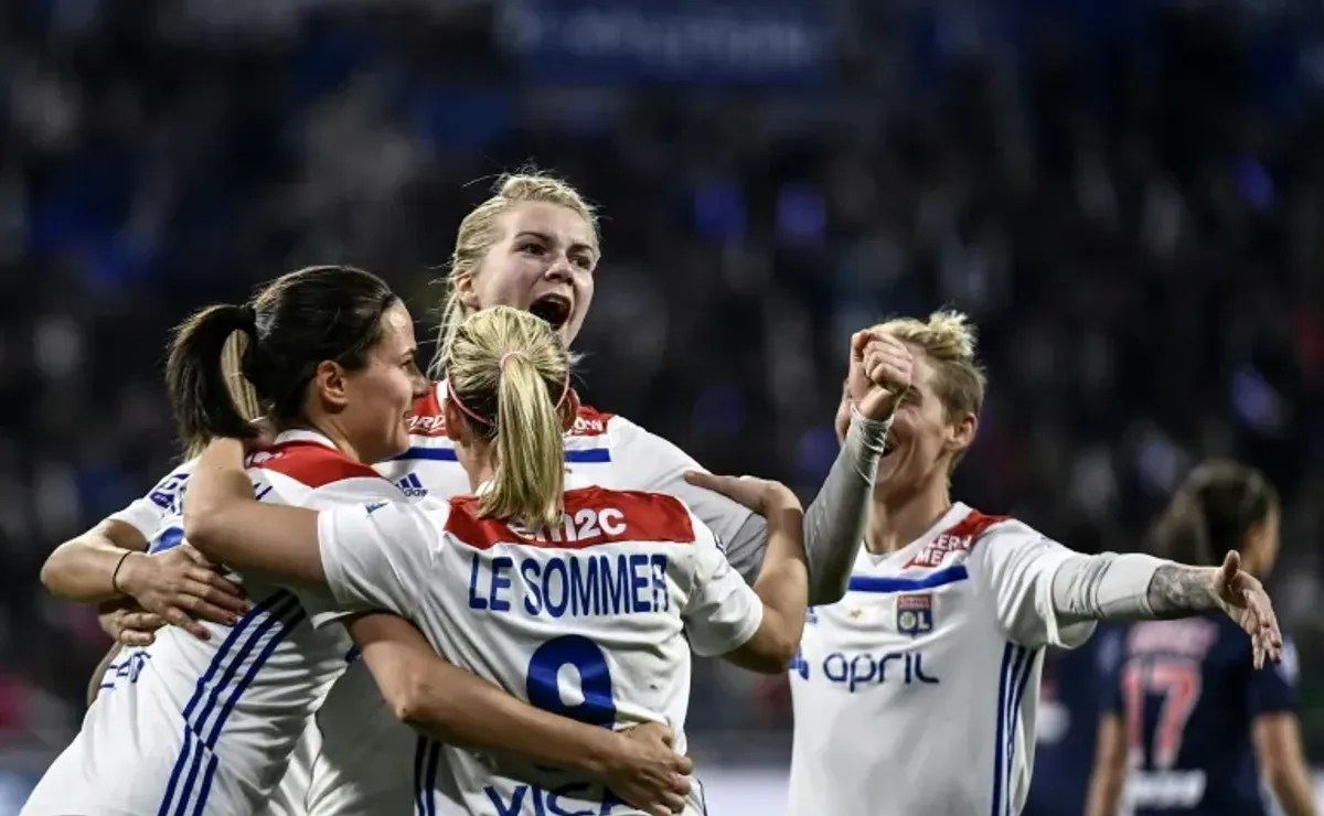 Lyon beat PSG 3-2 in women's Champions League semi-final first