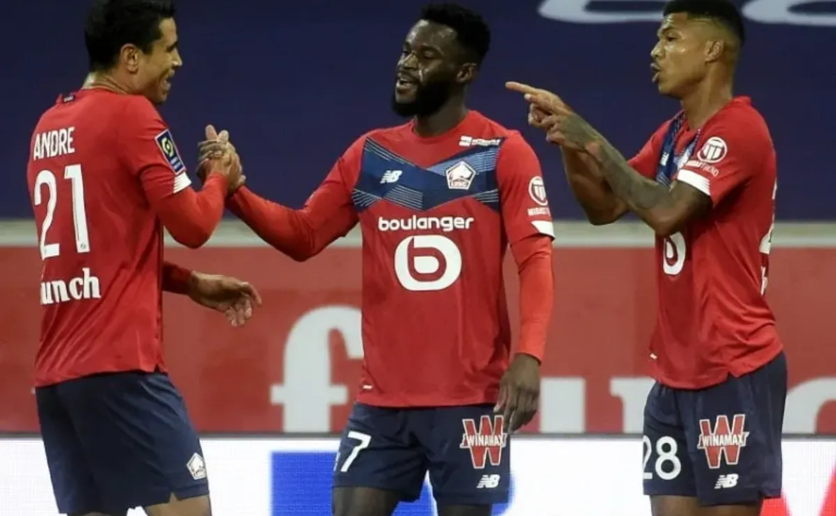 Los Angeles FC being thwarted by Lille in Jonathan Bamba & Denis