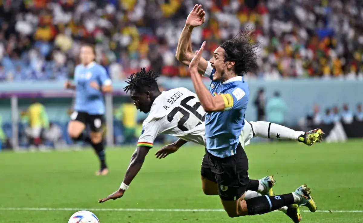 Uruguay victorious but it's not enough, Ghana v Uruguay