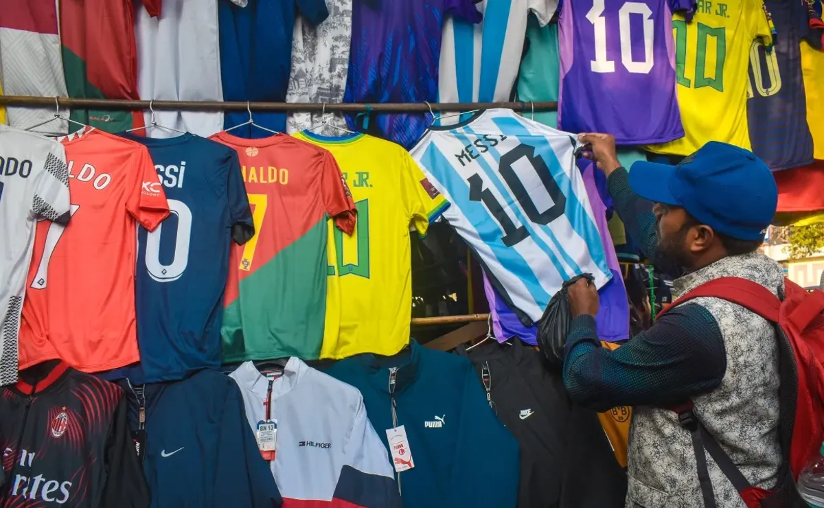 Lionel Messi Argentina jerseys sold out after World Cup victory