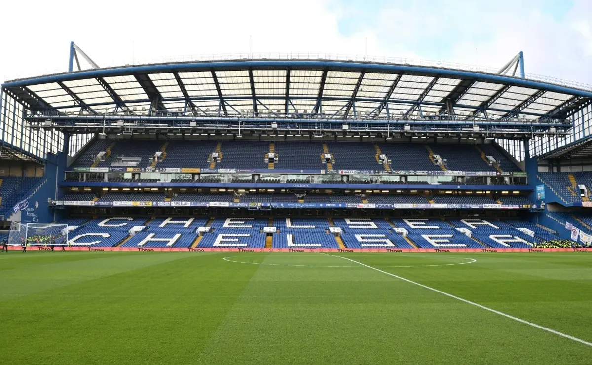 Chelsea eye total Stamford Bridge rebuild as part of stadium