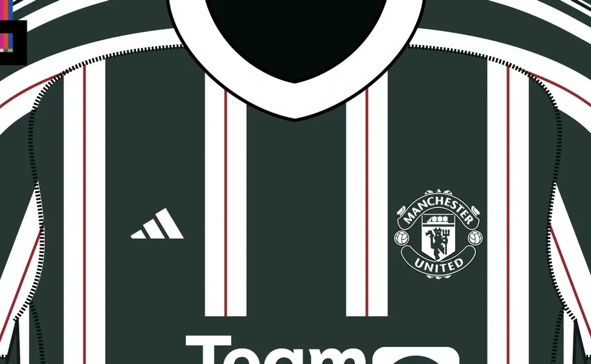 Manchester United's three 2023/24 kits 'leaked' in new pictures -  Manchester Evening News