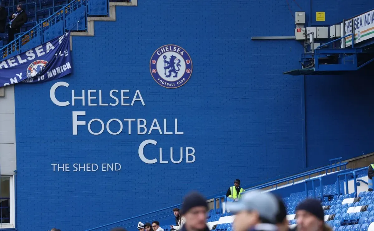 Chelsea in major stadium breakthrough as they BUY 1.2 acres of