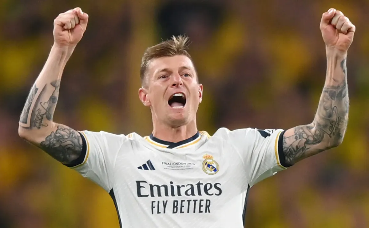 Man Utd flop Antony opens up on Bayern Munich transfer call from Vincent  Kompany that left him 'really shook up' | Goal.com US, image size:1200x740