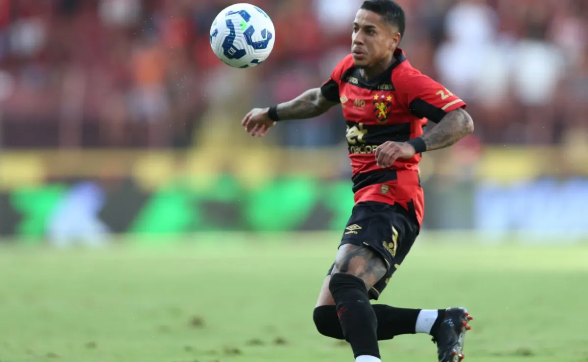 Sport barra investida do Mamelodi Sundowns por Matheusinho