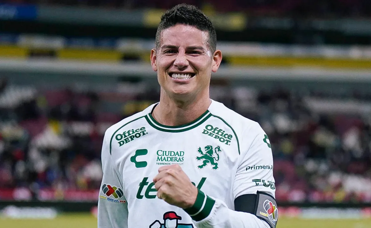 Con serenata para James Rodríguez, así fue la previa al partido del León