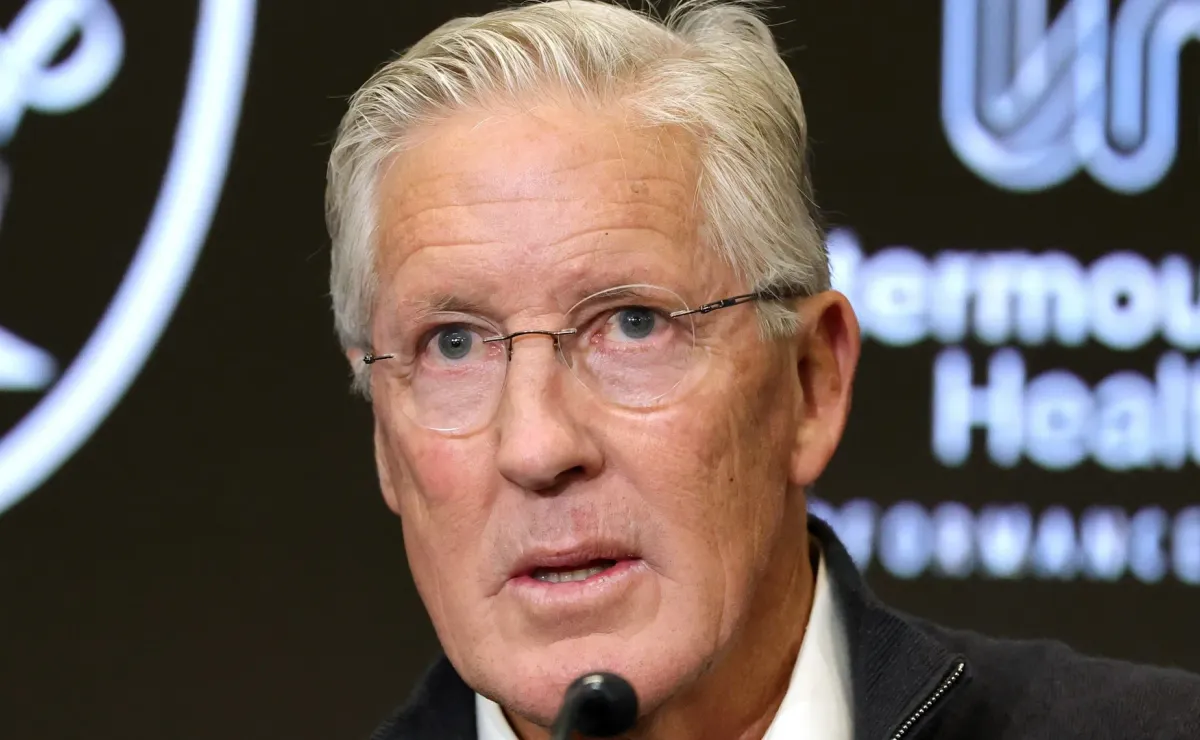 Pete Carroll interrupted during Raiders press conference by former Seahawks RB and Super Bowl champion - Bolavip US