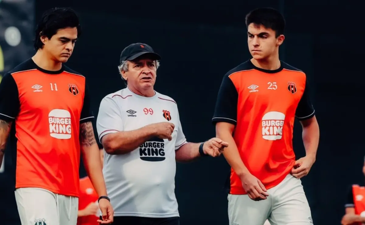 El Machillo Ramírez pasa la escoba: en Alajuelense confirman la limpieza a cargo del técnico - Futbol Centro America
