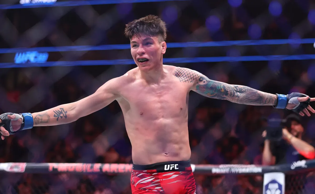 Comentarista se luce con chilenismos en vivo durante pelea de Jaula Bahamondes en UFC 313 Comentarista se luce con chilenismos en vivo durante pelea de Jaula Bahamondes en UFC 313