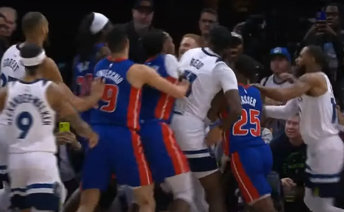 Batalla campal en la NBA: Timberwolves y Pistons desatan el caos con expulsiones masivas Batalla campal en la NBA: Timberwolves y Pistons desatan el caos con expulsiones masivas