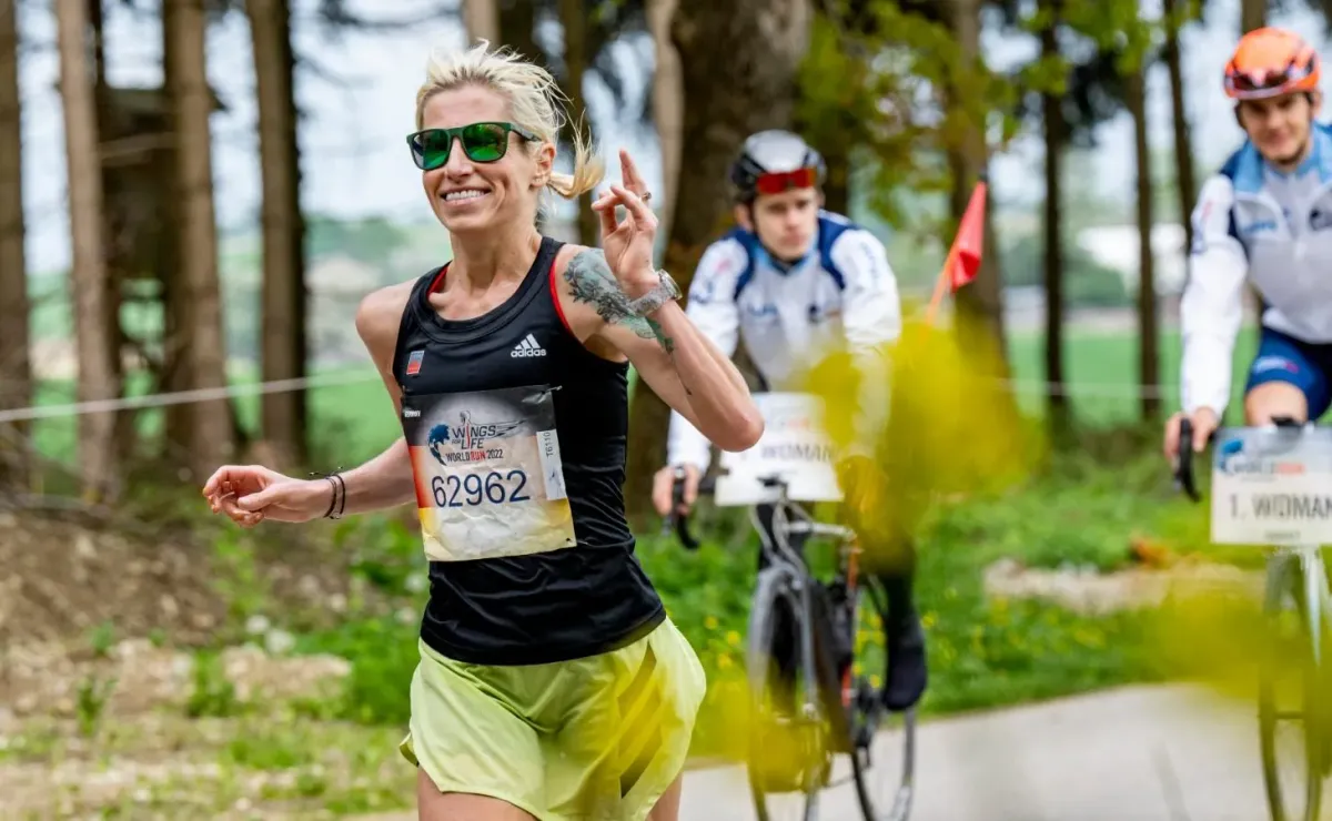 Tomoya Watanabe rompe récord en Wings for Life World Run Tomoya Watanabe rompe récord en Wings for Life World Run