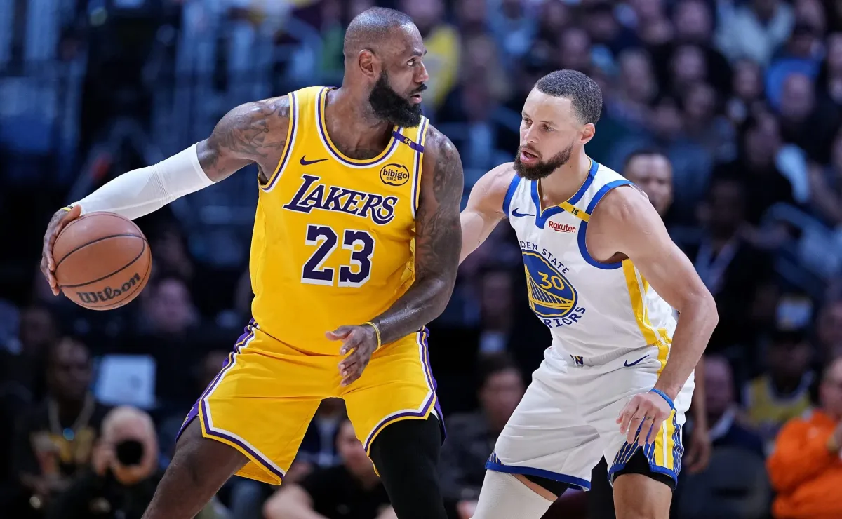Diferencia abismal de salarios entre Curry y LeBron en la NBA Diferencia abismal de salarios entre Curry y LeBron en la NBA