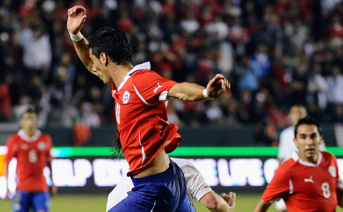 Ex futbolista chileno se suma a Mundos Opuestos 3 Ex futbolista chileno se suma a Mundos Opuestos 3