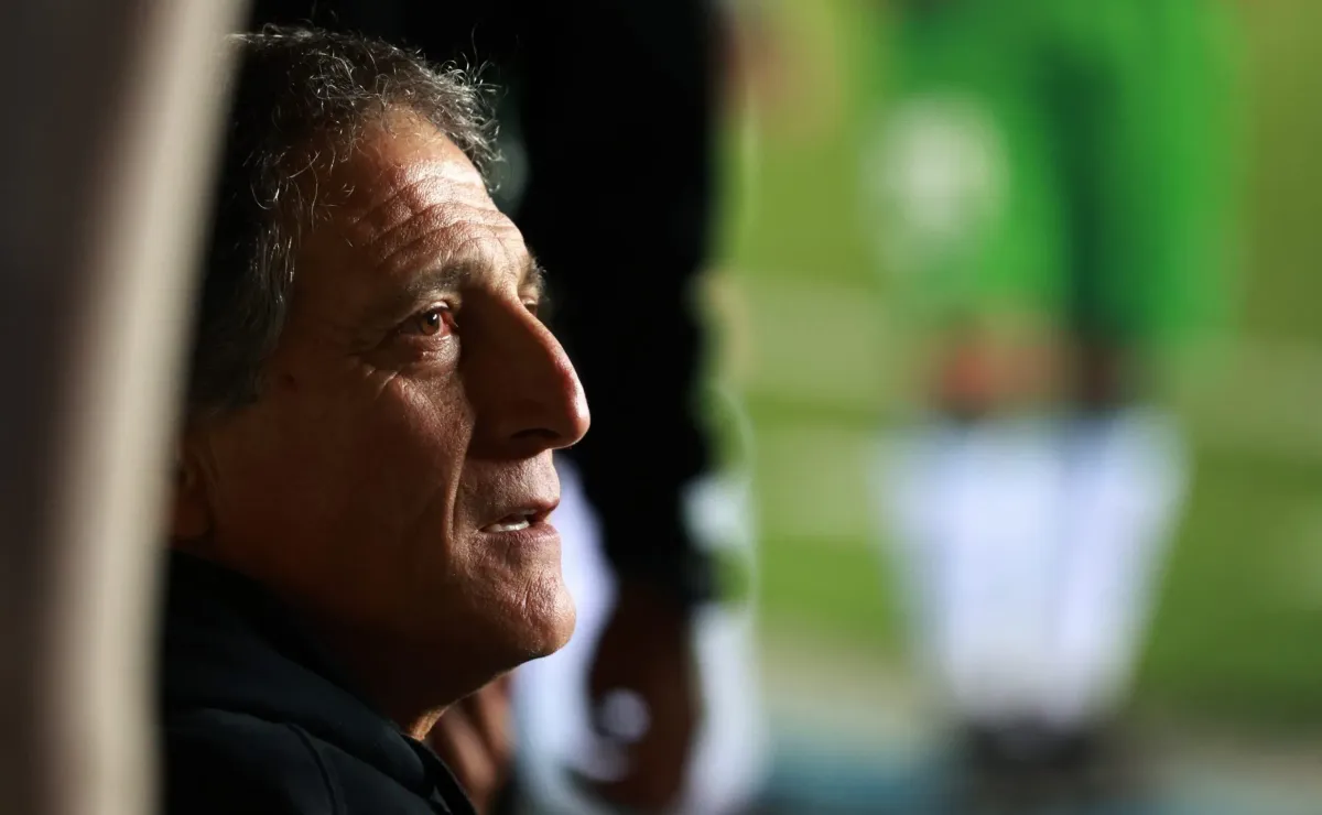 Mario Salas se pronuncia tras su salida de Deportes Temuco Mario Salas se pronuncia tras su salida de Deportes Temuco