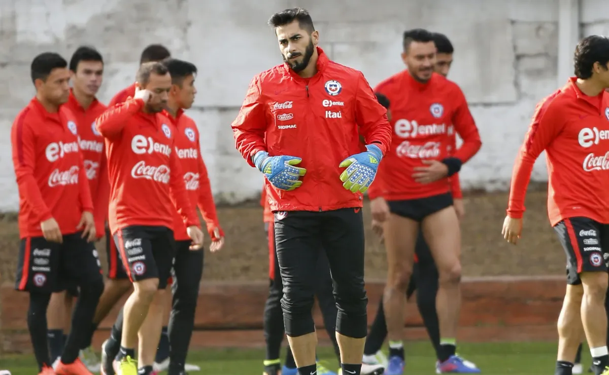 Johnny Herrera revela inesperado detalle sobre bicampeón de América con Chile Johnny Herrera revela inesperado detalle sobre bicampeón de América con Chile