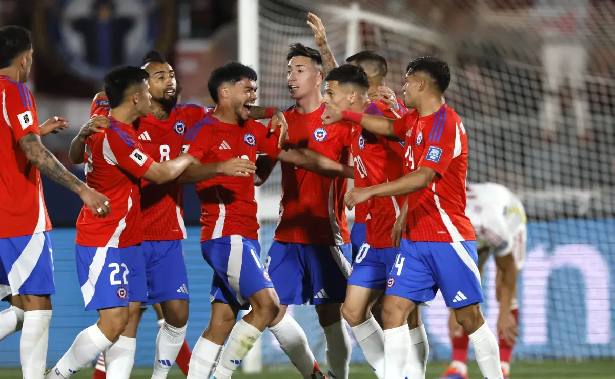 Gareca convoca a chilenos para eliminatorias Gareca convoca a chilenos para eliminatorias