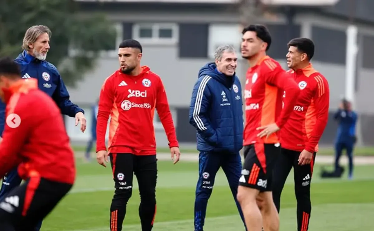 Gareca convoca a jugador inesperado en la Roja Gareca convoca a jugador inesperado en la Roja
