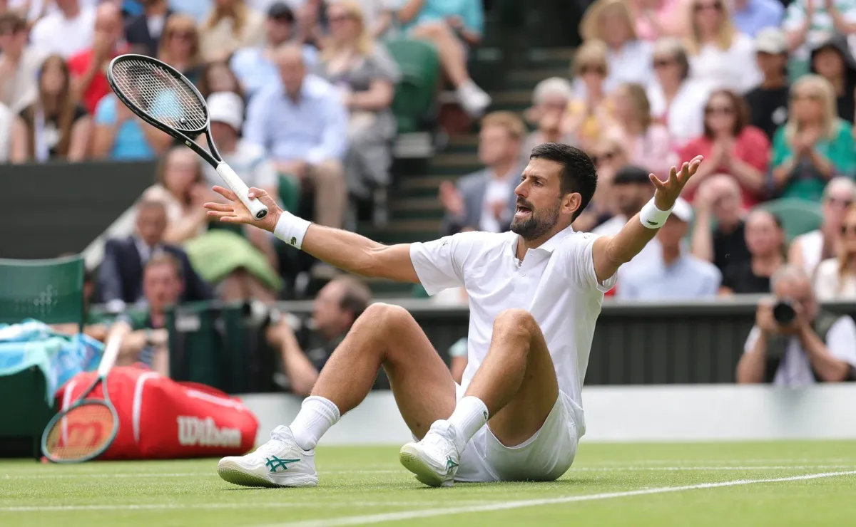 Novak Djokovic avanza a cuartos de final en Wimbledon tras vencer a Álex de Miñaur Novak Djokovic avanza a cuartos de final en Wimbledon tras vencer a Álex de Miñaur