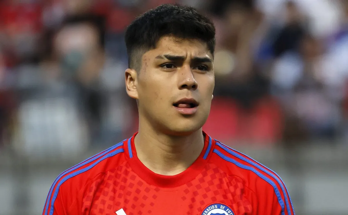 Chileno del Udinese da consejos a Damián Pizarro para el Mundial Sub 20 Chileno del Udinese da consejos a Damián Pizarro para el Mundial Sub 20