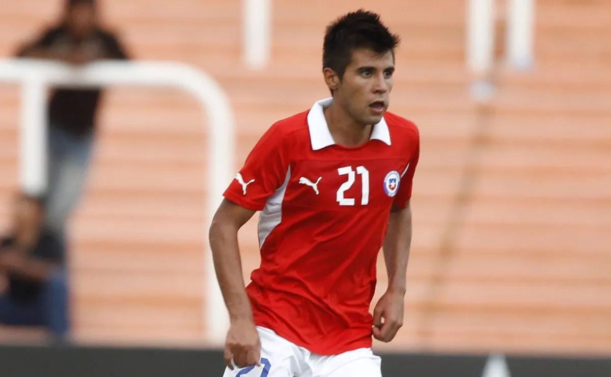 Jugador se destaca en Liga de Ascenso tras lesión previa al Mundial con la Roja Jugador se destaca en Liga de Ascenso tras lesión previa al Mundial con la Roja