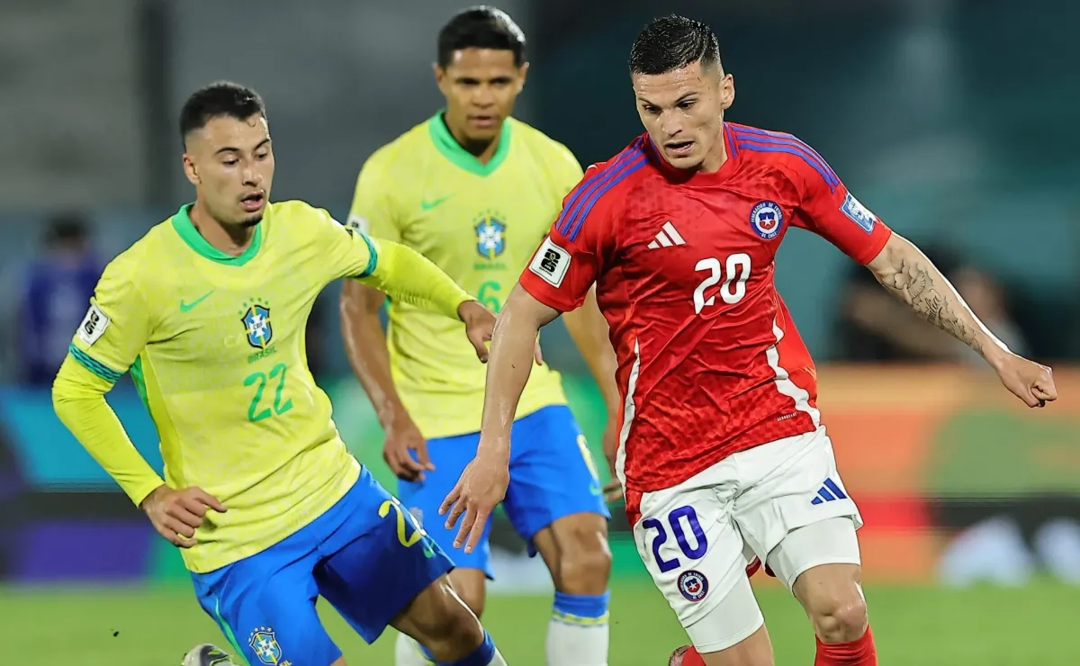 Lucas Cepeda motiva a selección chilena tras derrota ante Brasil Lucas Cepeda motiva a selección chilena tras derrota ante Brasil
