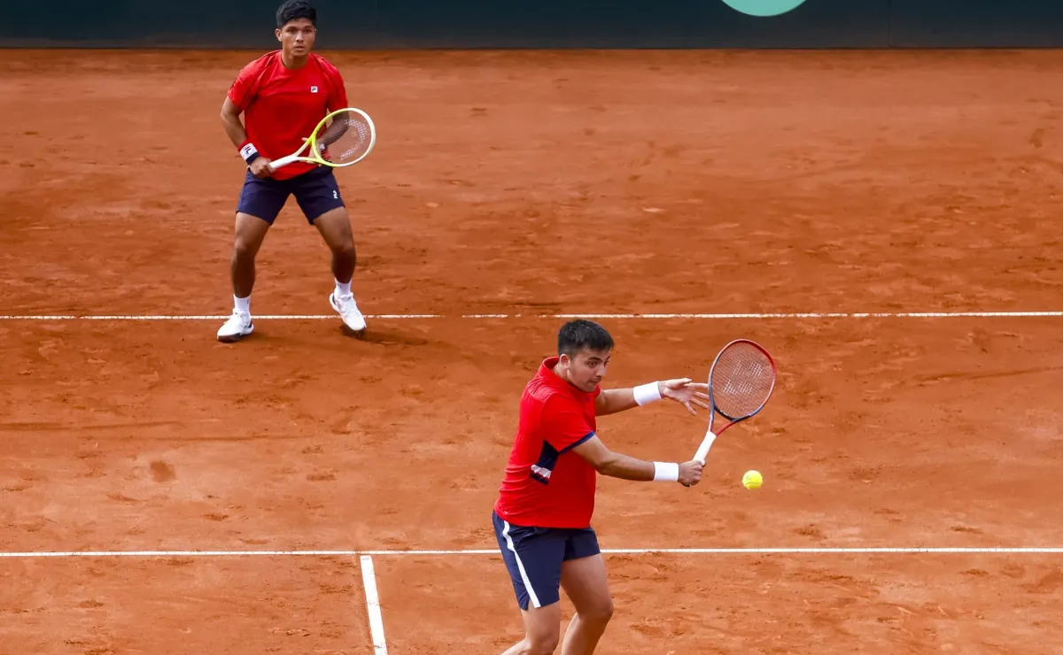 Chile asegura tercer punto en Copa Davis con inédita dupla de dobles Chile asegura tercer punto en Copa Davis con inédita dupla de dobles
