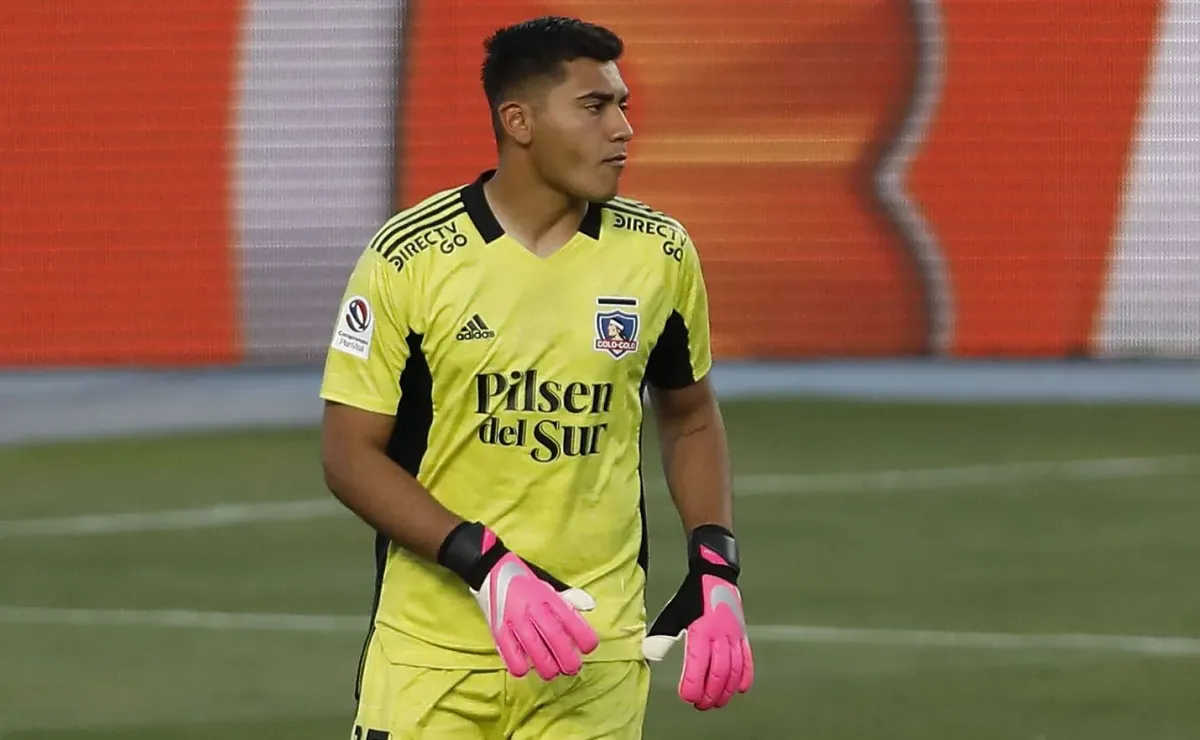 Arquero de Colo Colo encuentra redención en la Primera B Arquero de Colo Colo encuentra redención en la Primera B