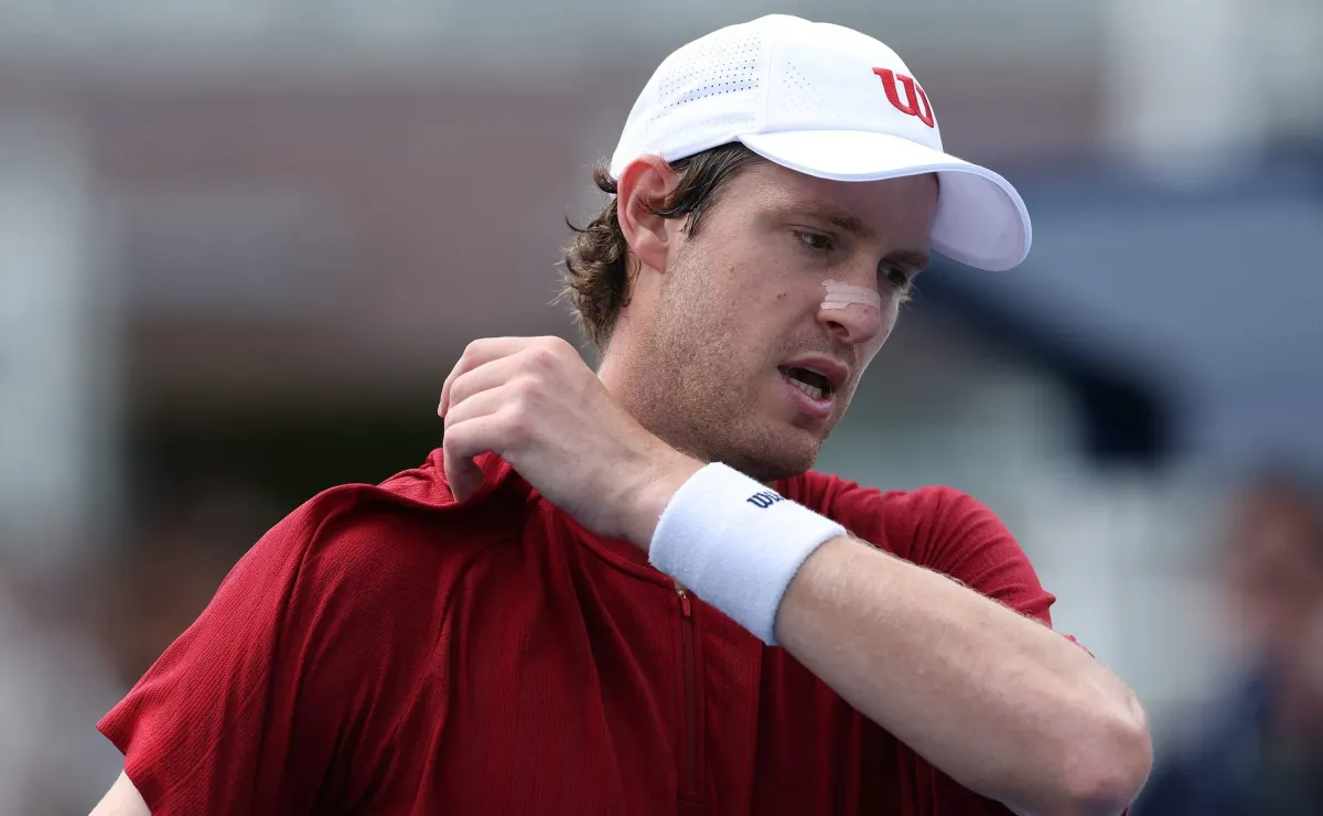 Nicolás Jarry se retira de torneo por lesión Nicolás Jarry se retira de torneo por lesión