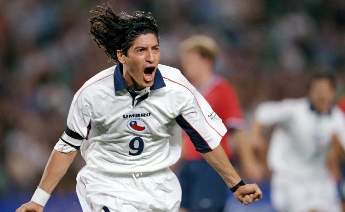 Iván Zamorano elige oncena ideal de la selección chilena Iván Zamorano elige oncena ideal de la selección chilena