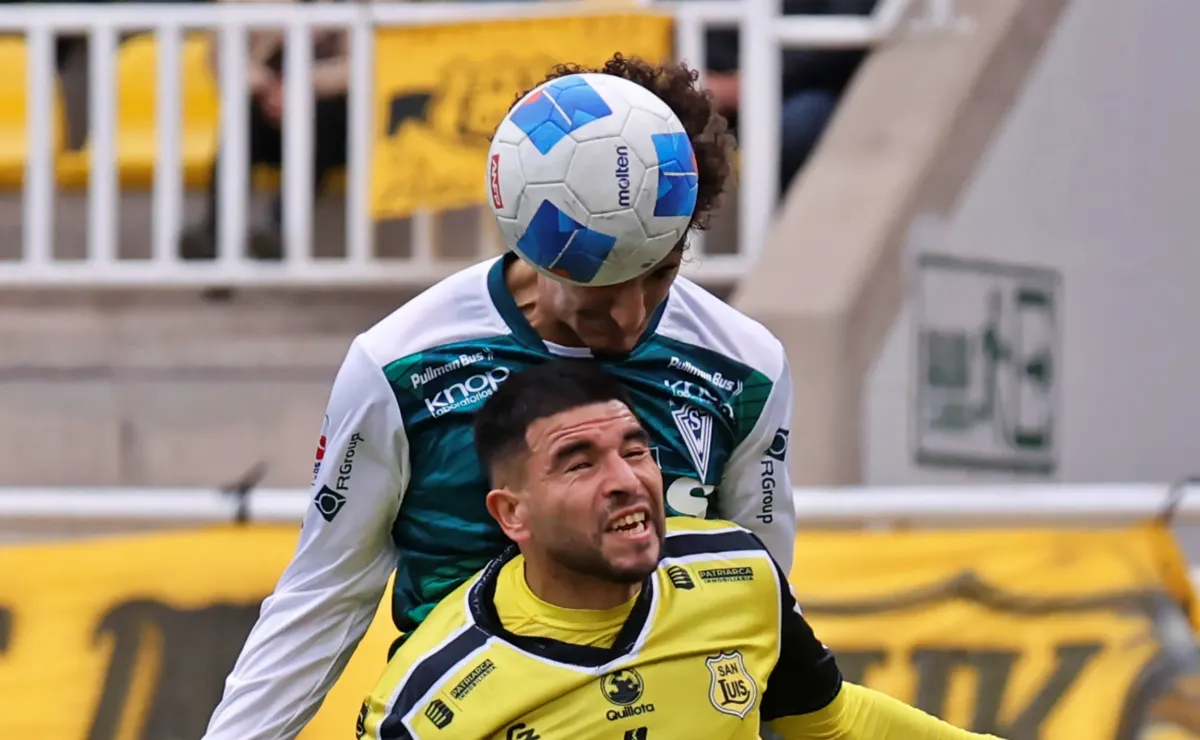 Equipo Primera B podría jugar liguilla sin DT y 4 jugadores Equipo Primera B podría jugar liguilla sin DT y 4 jugadores