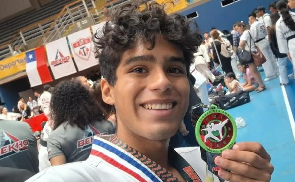 Joven puentealtino de 17 años se destaca en taekwondo internacional Joven puentealtino de 17 años se destaca en taekwondo internacional