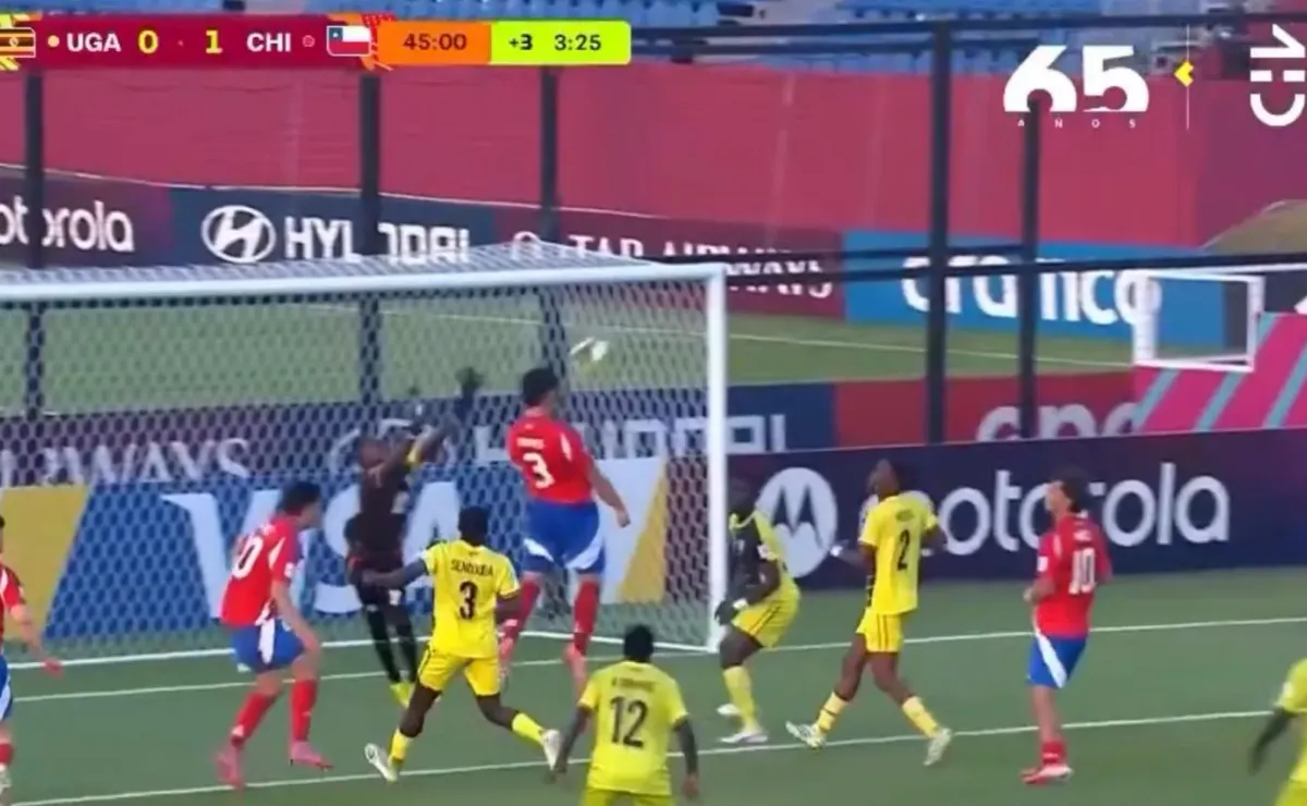 Selección chilena anota primer gol en Mundial Sub 17 ante Uganda Selección chilena anota primer gol en Mundial Sub 17 ante Uganda