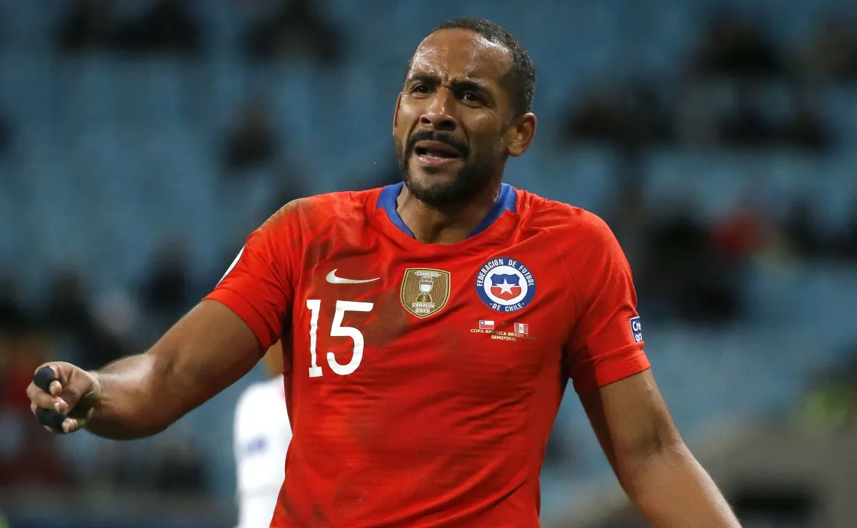 Beausejour resalta claves triunfo Chile vs Rusia y desafío ante Perú Beausejour resalta claves triunfo Chile vs Rusia y desafío ante Perú