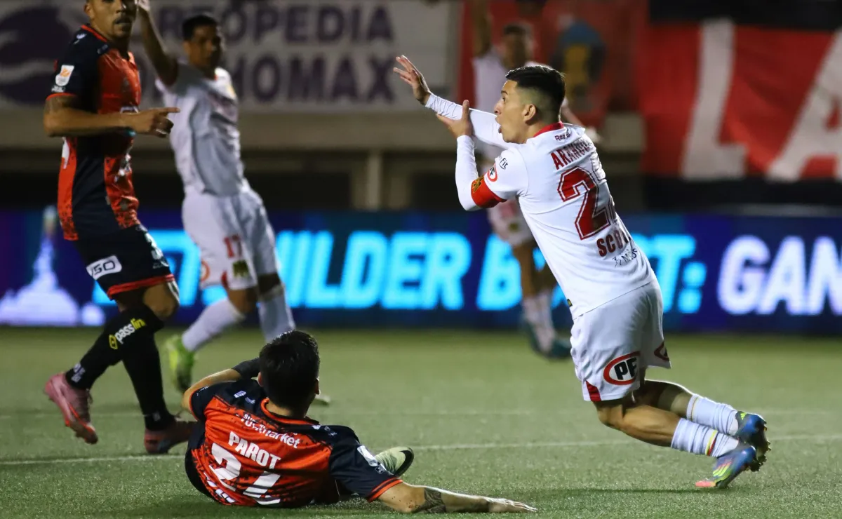 Unión Española molesta por arbitraje en derrota ante Limache Unión Española molesta por arbitraje en derrota ante Limache