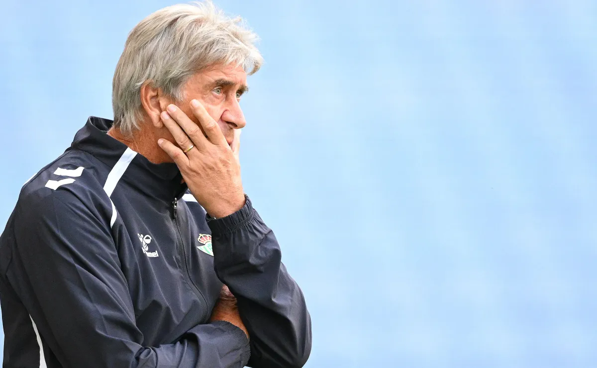 Pellegrini se mueve en el mercado con el Betis mientras la selección chilena lo espera Pellegrini se mueve en el mercado con el Betis mientras la selección chilena lo espera