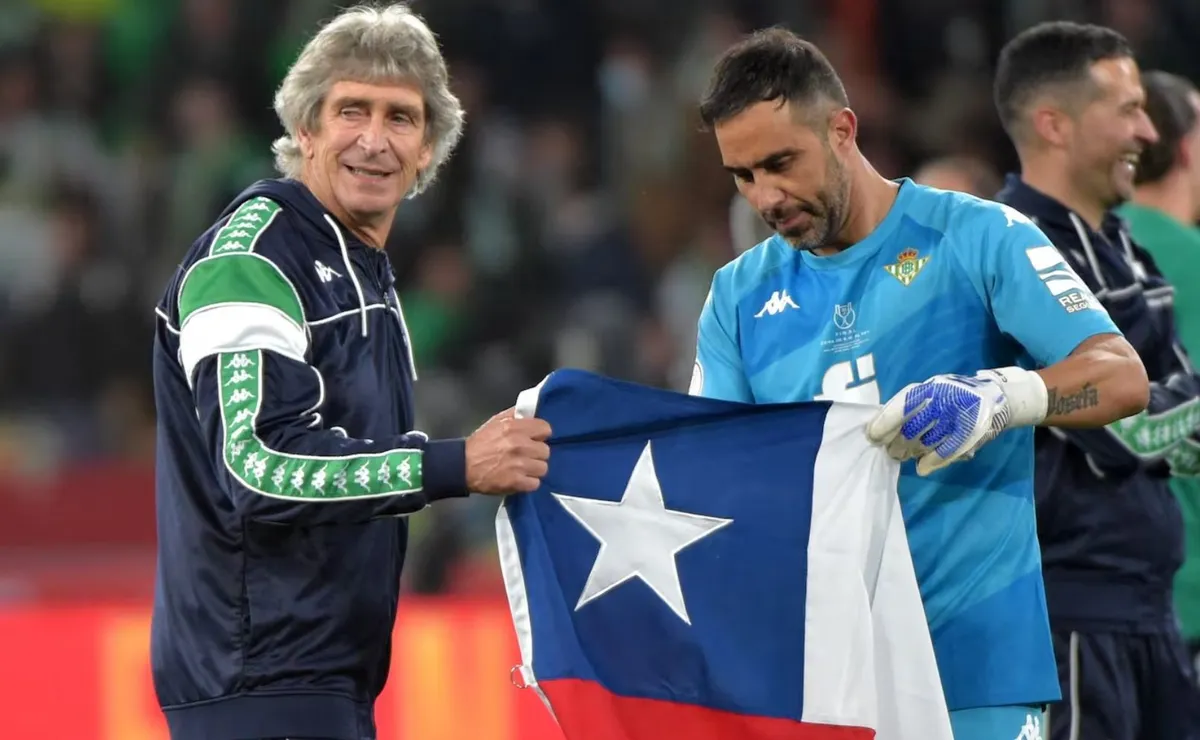 Claudio Bravo entrega noticia a selección chilena por Pellegrini Claudio Bravo entrega noticia a selección chilena por Pellegrini