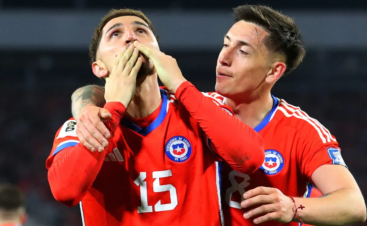 Diego Valdés visita Chile en medio de rumores de fichajes Diego Valdés visita Chile en medio de rumores de fichajes