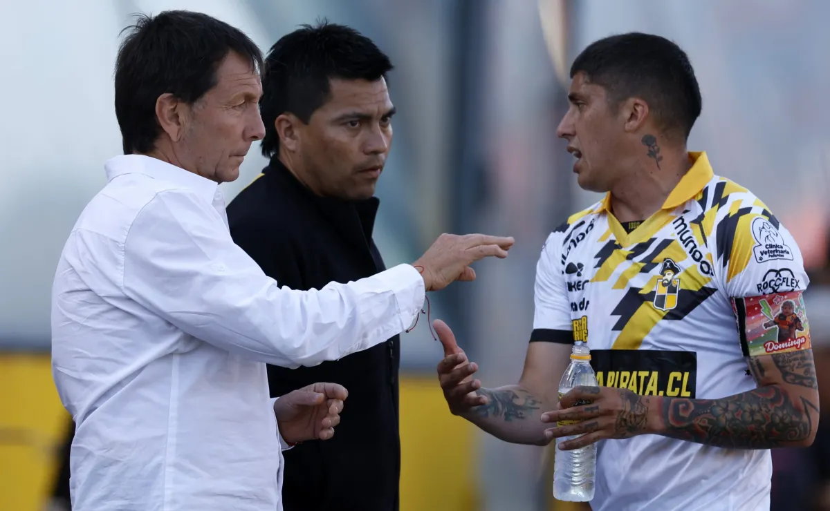 Club de fútbol chileno apuesta por ayudante para reemplazar al DT Club de fútbol chileno apuesta por ayudante para reemplazar al DT