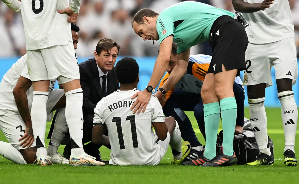 Real Madrid's injury problems worsen: How serious are Rodrygo, Militao, and Vazquez's injuries? - World Soccer Talk