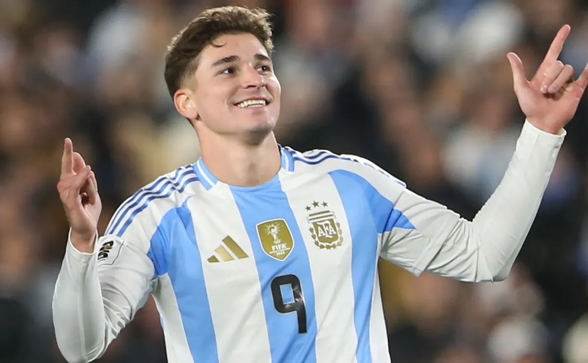 Video: Julian Alvarez scores opening goal as Argentina crushed Brazil 4-1 in World Cup Qualifiers - World Soccer Talk